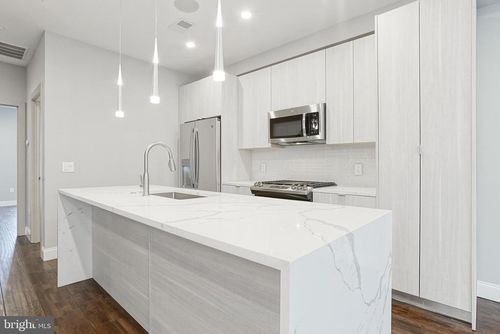 b-1630 Cambridge St, PHILADELPHIA, PA, 19130-1759 | Card Image