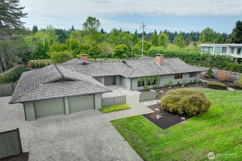 1615 85th Ave Ne, Clyde Hill, WA, 98004-3346 | Card Image