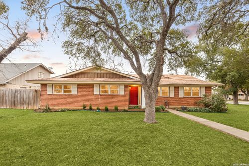 9710 Astronaut Dr, San Antonio, TX, 78217-4028 | Card Image