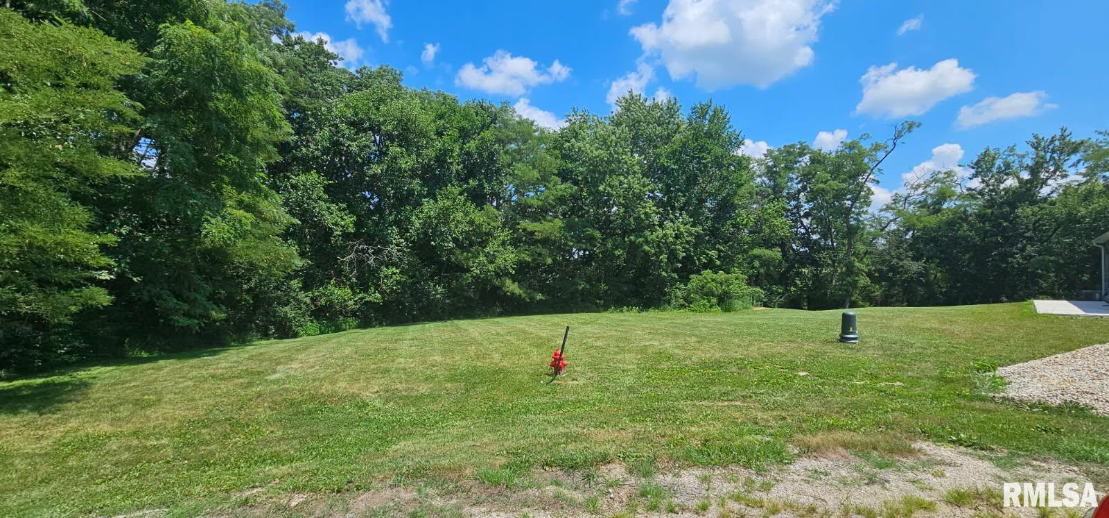 Land in Williamsfield