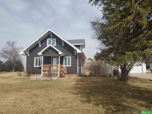 402 Road 7, Henderson, NE, 68371-8885 | Card Image