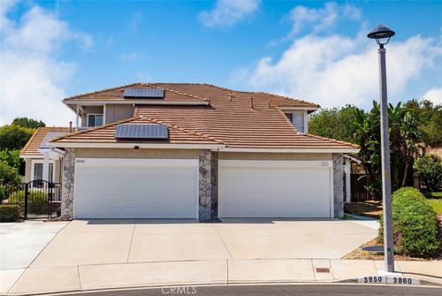 3850 Blue Gum Dr, Yorba Linda, CA, 92886-6962 | Card Image