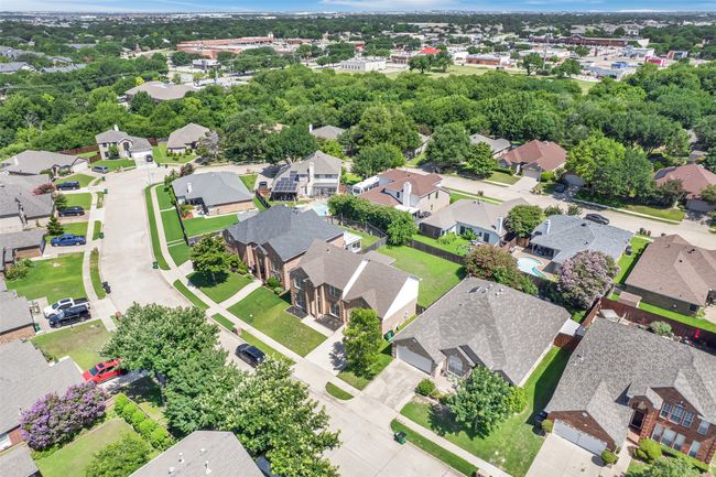 Aerial perspective of suburban area | Image 39