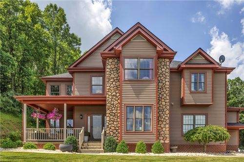 245 Shaw Ct, New Alexandria, PA, 15670-2615 | Card Image