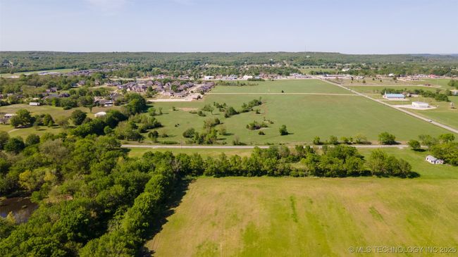 3 W Oak St, Home with 0 bedrooms, 0 bathrooms and null parking in Skiatook OK | Image 27