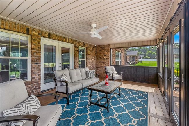 Screened in Porch | Image 40
