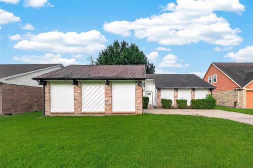 2106 Endicott Ln, Sugar Land, TX, 77478-6016 | Card Image