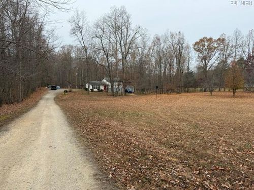 2829 Winningham Rd, Crewe, VA, 23930-2813 | Card Image