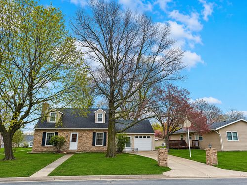 302 6th Avenue Nw, Dodge Center, MN, 55927 | Card Image
