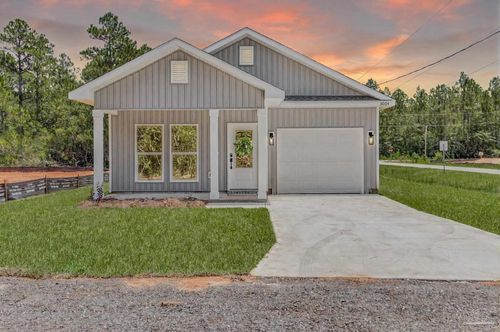 3004 N 37th Ave, Milton, FL, 32583-6142 | Card Image
