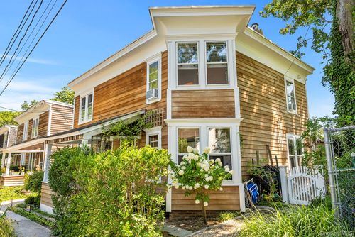 17 Elizabeth St, Sag Harbor, NY, 11963-4215 | Card Image