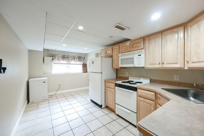 222 Evergreen Ave, House other with 5 bedrooms, 2 bathrooms and 6 parking in Braintree MA | Image 31