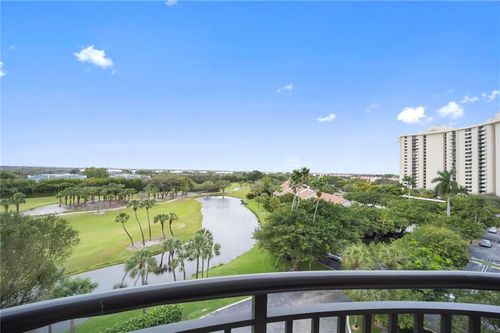 apt-701-2427 Presidential Way, West Palm Beach, FL, 33401-1346 | Card Image