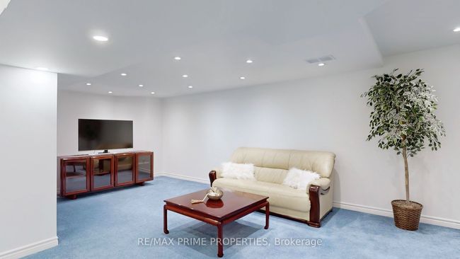 5 Mary Elizabeth Cres, House other with 5 bedrooms, 4 bathrooms and 4 parking in Markham ON | Image 39