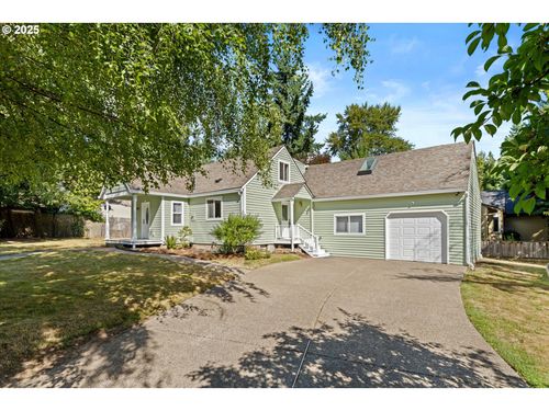 3511 Sw Coronado St, Portland, OR, 97219-7512 | Card Image