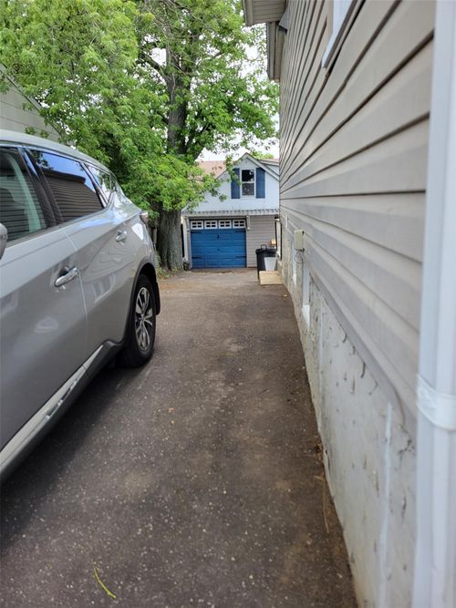 102 Carnegie Ave, Elmont, NY, 11003-1215 | Card Image