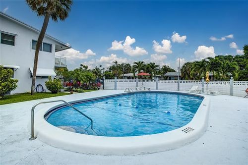 208-2020 Ne 51st Court, Fort Lauderdale, FL, 33308 | Card Image