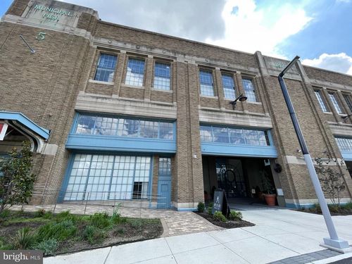 212-7 N Columbus Blvd, PHILADELPHIA, PA, 19106-1424 | Card Image