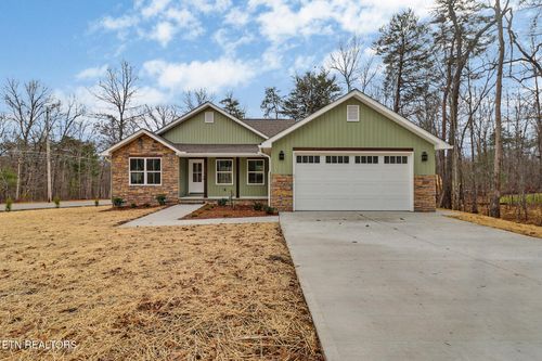 154 Adler Ln, Crossville, TN, 38558-7356 | Card Image