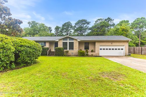 30 S Cardinal Dr, Wilmington, NC, 28403-1843 | Card Image