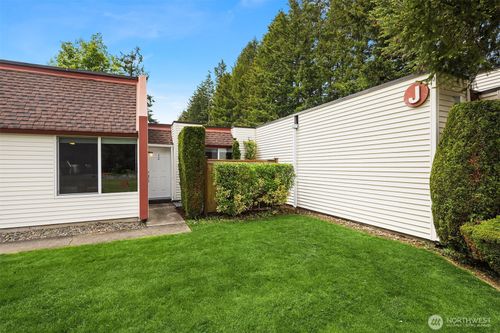 unit-j2-14600 Se 176th St, Renton, WA, 98058-8918 | Card Image