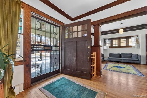 241 Moss St, Highland Park, MI, 48203-2679 | Card Image