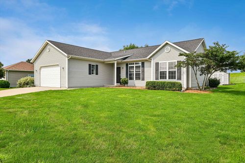 1108 Se 1st Street, Waverly, IA, 50677 | Card Image