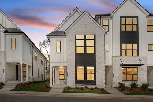 2060 Conductor Ln, Thompsons Station, TN, 37179-2940 | Card Image