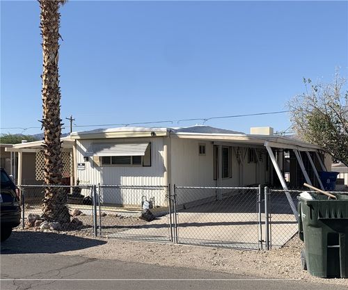 2081 Diamond Dr, Bullhead City, AZ, 86442-5438 | Card Image