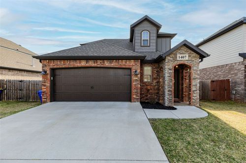 1407 Park St, Lowell, AR, 72745-6028 | Card Image