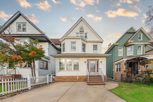 17 E 39th St, Bayonne, NJ, 07002-4815 | Card Image