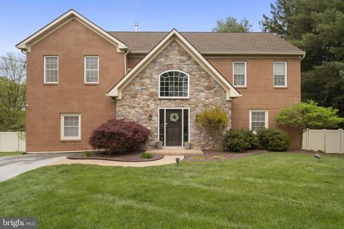 1154 Old Lancaster Rd, BERWYN, PA, 19312-1226 | Card Image