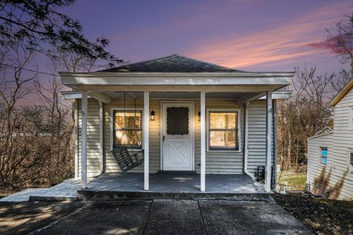 29 Veterans Dr, Highland Heights, KY, 41076-1025 | Card Image