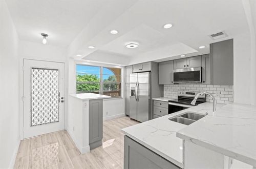 apt-b4-2304 Lucaya Ln, Coconut Creek, FL, 33066-1107 | Card Image