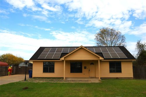 218 Hickory Street, Sweeny, TX, 77480 | Card Image