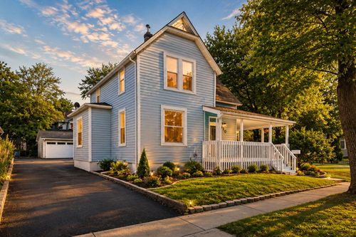 310 S Court St, Crown Point, IN, 46307-3936 | Card Image