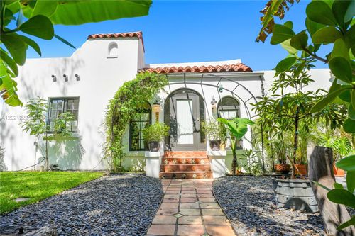 1214 Capri St, Coral Gables, FL, 33134-2408 | Card Image