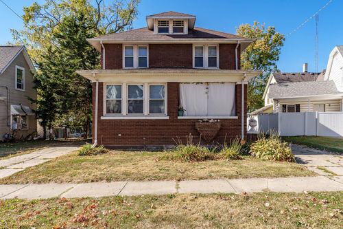 806 S Oak Ave, FREEPORT, IL, 61032-5518 | Card Image