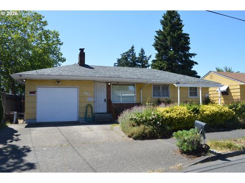 641 Se 148th Ave, Portland, OR, 97233-2582 | Card Image