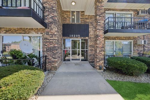apt-6a-18205 Hart Dr, Homewood, IL, 60430-2514 | Card Image