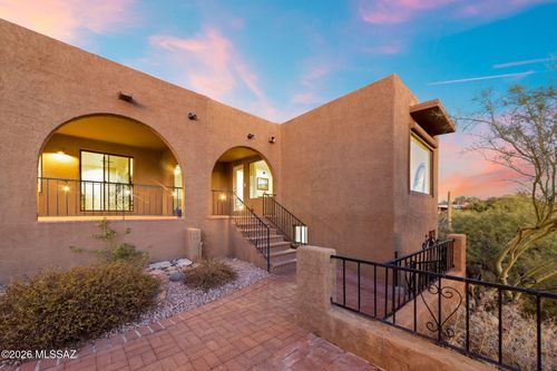 6801 N Green Mountain Place, Tucson, AZ, 85718 | Card Image