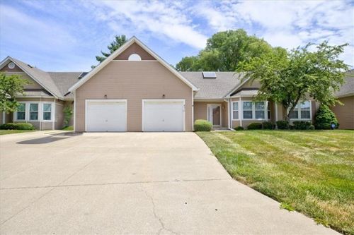 4313 S Milton Drive, Independence, MO, 64055 | Card Image