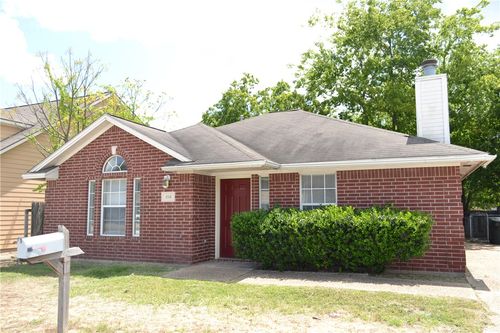 818 Nimitz St, College Station, TX, 77840-2056 | Card Image