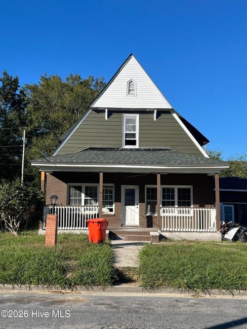 1109 Wood St, Elizabeth City, NC, 27909-5747 | Card Image