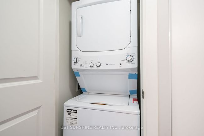 PH3 - 150 Main St W, Condo with 2 bedrooms, 2 bathrooms and null parking in Hamilton ON | Image 17