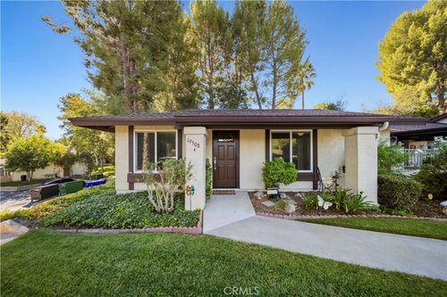 19508 Avenue Of The Oaks, Newhall, CA, 91321-5118 | Card Image