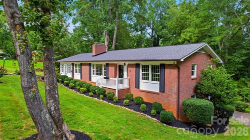 401 End Ave Se, Statesville, NC, 28677-5471 | Card Image