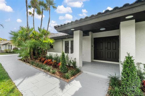 5254 Nw 94th Doral Pl, Doral, FL, 33178-2017 | Card Image