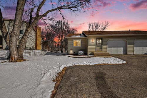 8305 Tamarack Trl, Eden Prairie, MN, 55347-1566 | Card Image