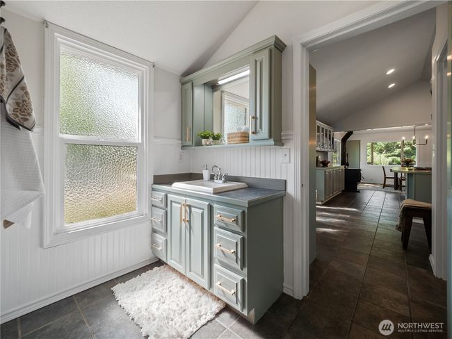 26803 Se 416 Th St, House other with 6 bedrooms, 3 bathrooms and 3 parking in Enumclaw WA | Image 12